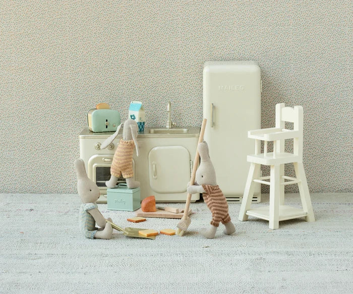 Maileg Bread Box w/ Utensils, Miniature, La Petite Maison