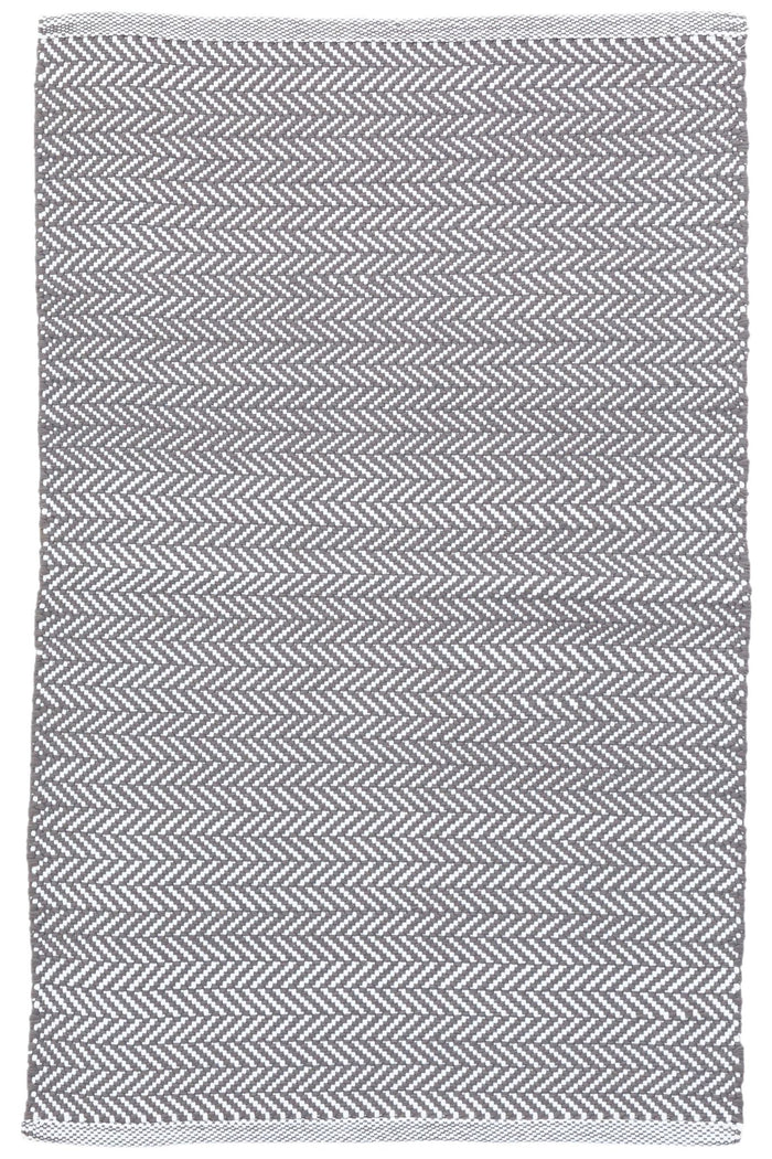 Herringbone Shale/White Handwoven Indoor/Outdoor Rug Rug By Annie Selke