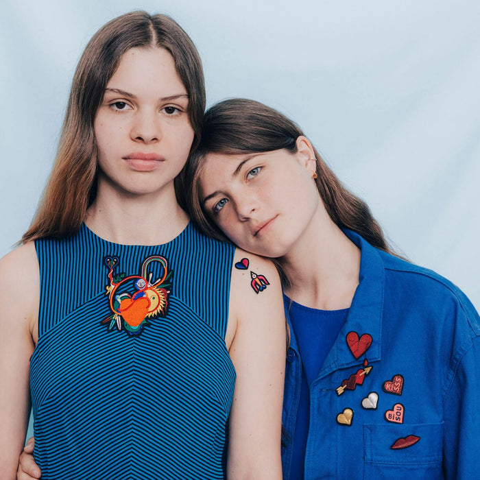 Macon & Lesquoy - Lips Bisous Brooch