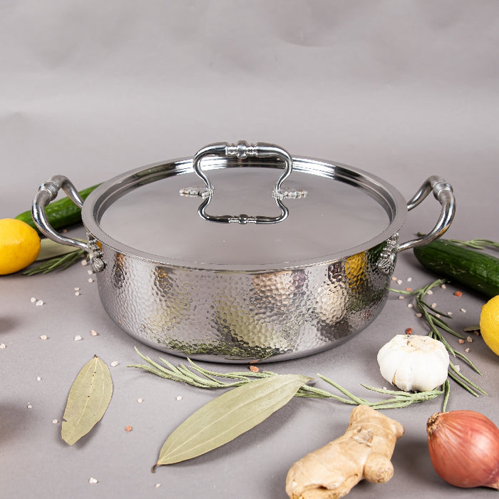 TRI-PLY CASSEROLE WITH LID 26CM (202020009)