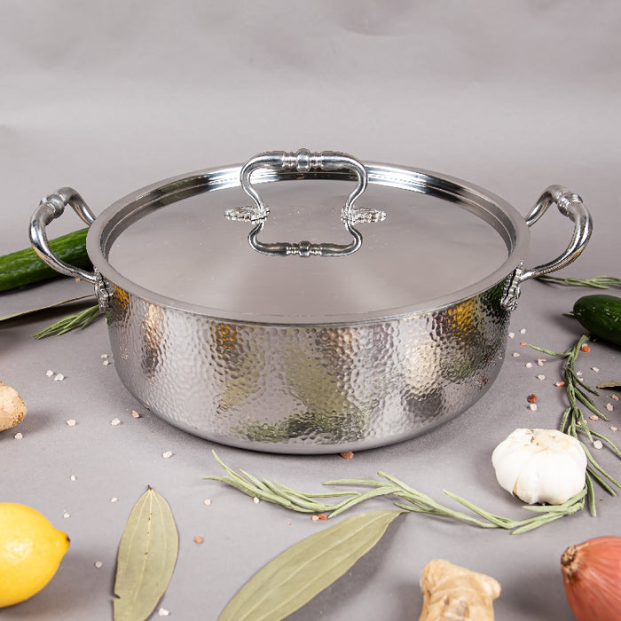 TRI-PLY CASSEROLE WITH LID 28CM (202020010)